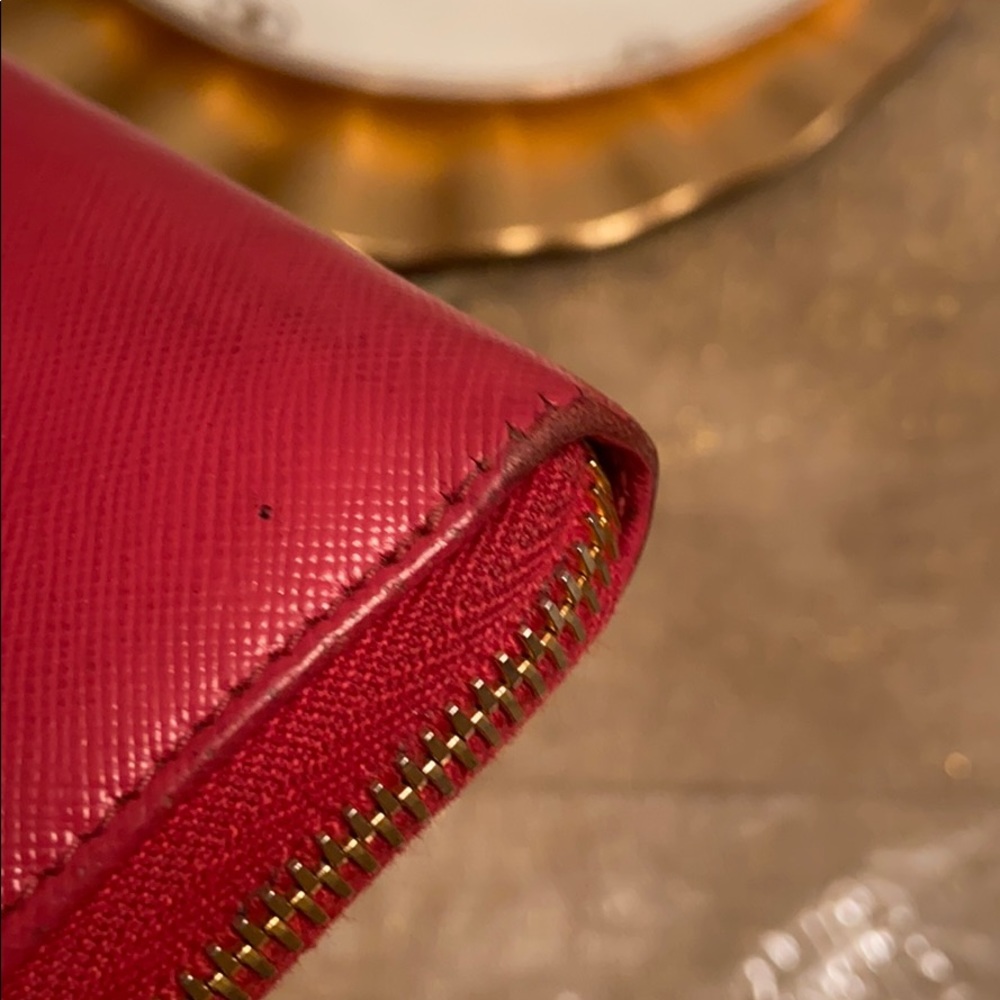 Authentic Prada wallet - Picture 5 of 10